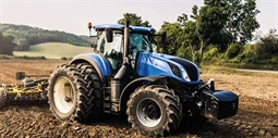 Badehåndklæde - Traktor - 70x140 cm - 100% Bomuld - Håndklæde med traktor 